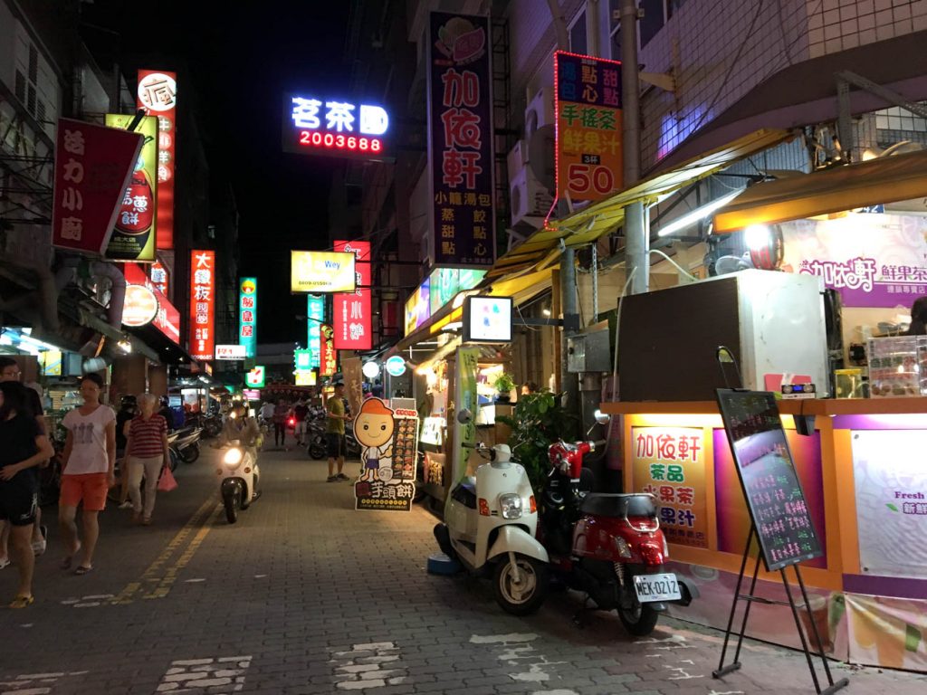 Tainan by night